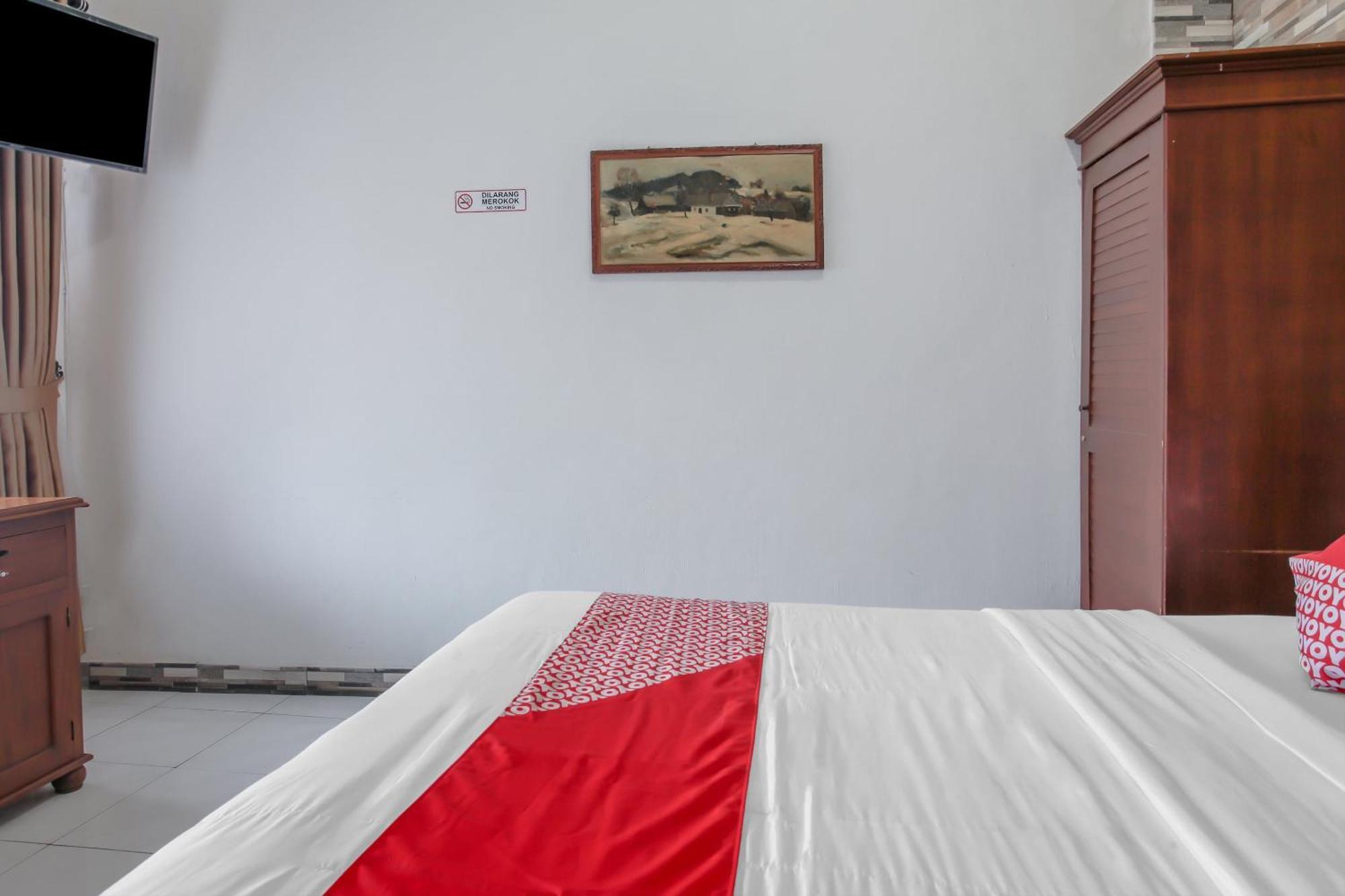 Oyo Life 90091 Wisma Pakuan Syariah Bogor Exteriér fotografie